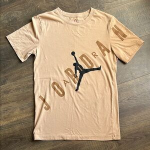 Boy’s XL Jordan shirt tan